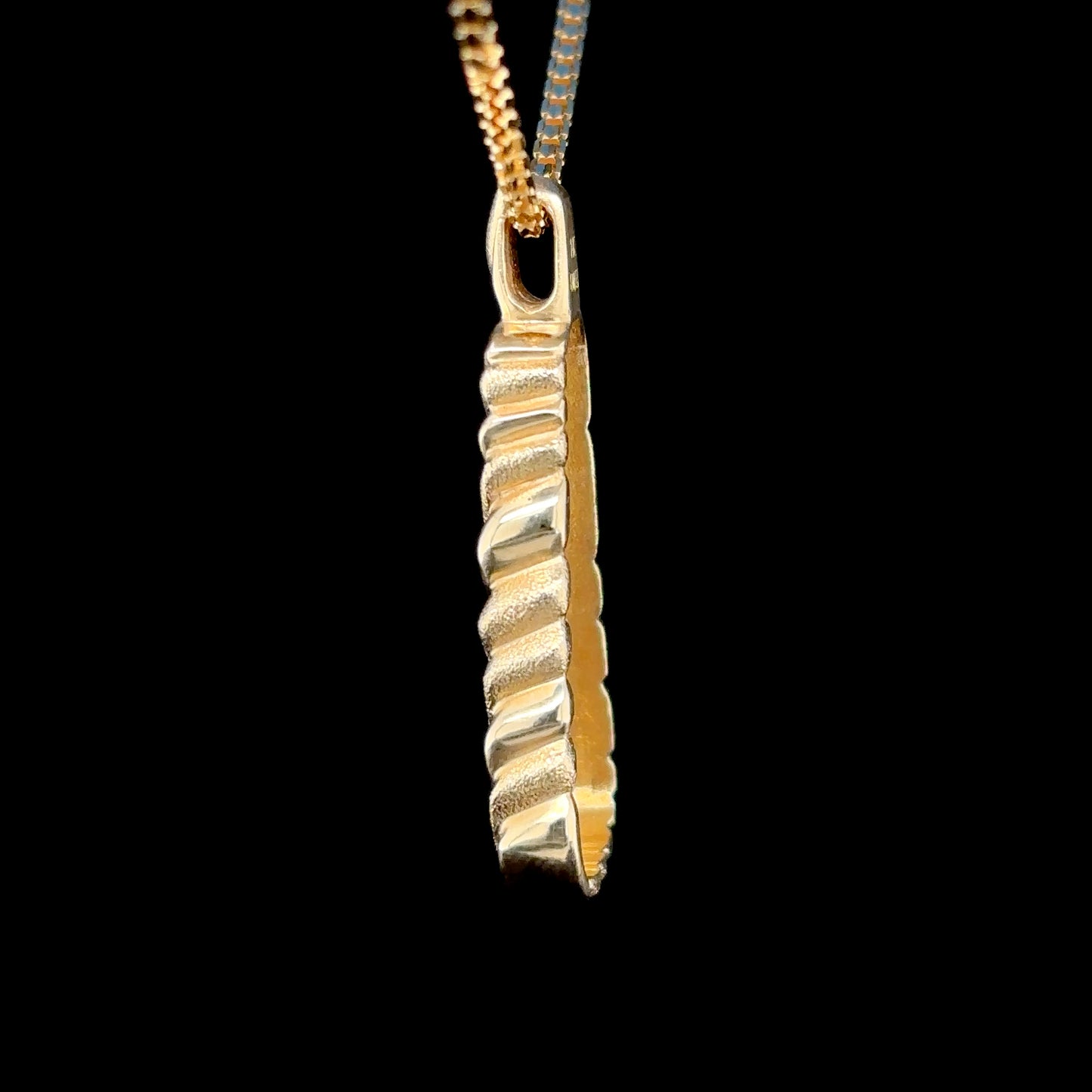 Flow Pendant 14K Gold with VS Diamonds