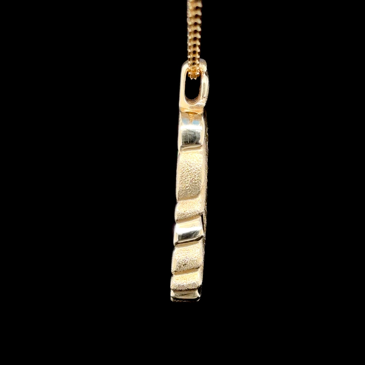 Flow Pendant 14K Gold with VS Diamonds