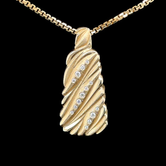 Flow Pendant 14K Gold with VS Diamonds